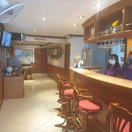 Chaiyapoon Inn Pattaya Ngoại thất bức ảnh