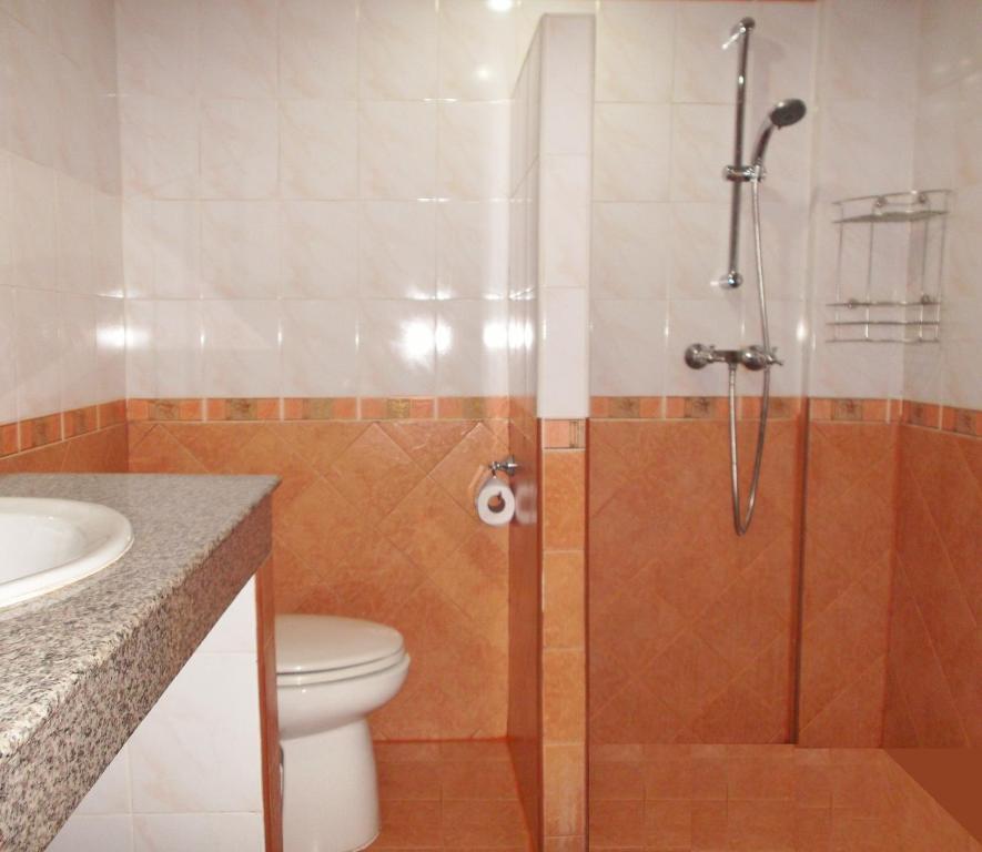 Chaiyapoon Inn Pattaya Phòng bức ảnh
